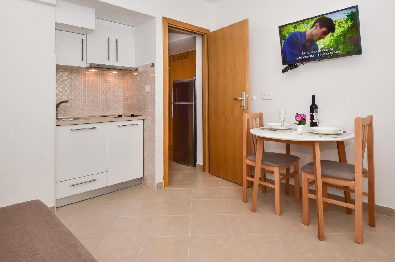 Apartman Mia Igrane Buitenkant foto